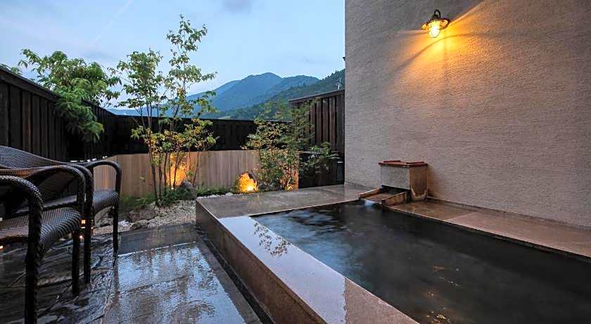 Yufuin Onsen Toshoan