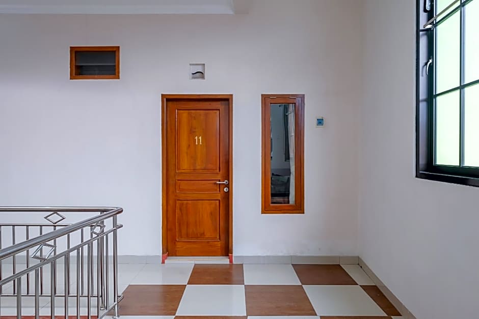 RedDoorz @ Syariah House Purwokerto