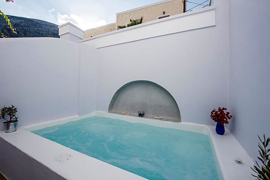 Blue Waves Suites & Apartments