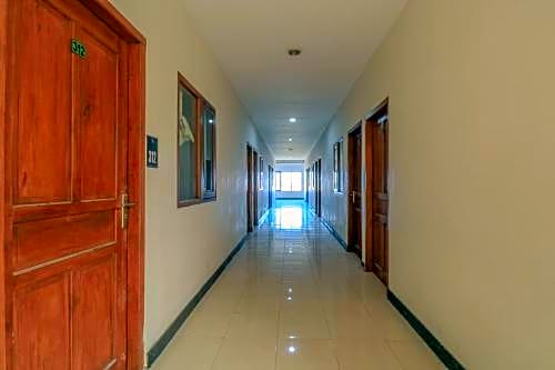 OYO 1054 Bayak Bali Hotel
