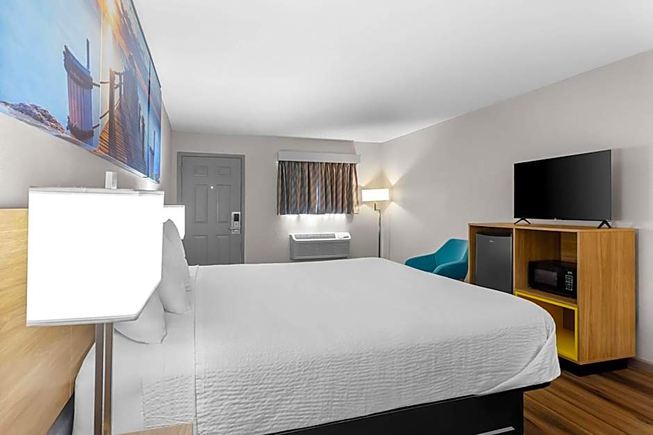 Days Inn by Wyndham Huntington