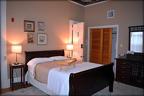 Queen Suite