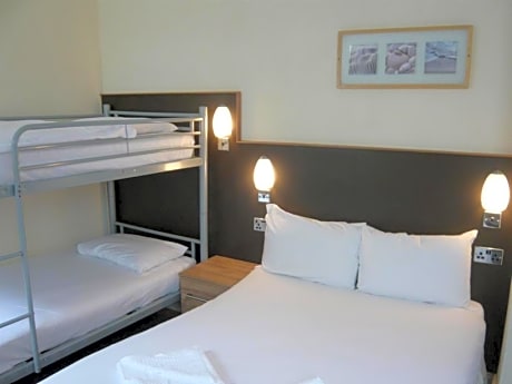 Family Room on-suite 