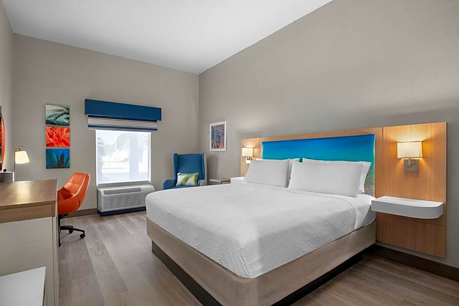 Holiday Inn Express & Suites Destin - Miramar Beach By IHG