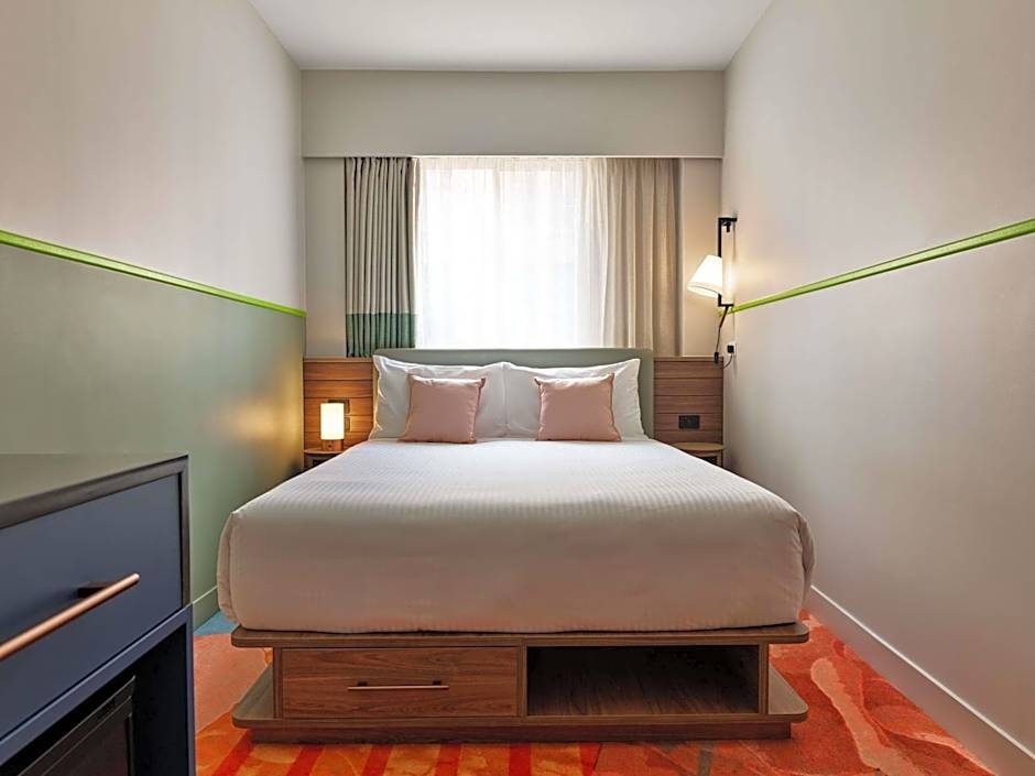 The Clarence Hotel Sydney