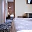 Brit Hotel Le Surcouf