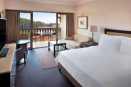 Executive Garden View Room, Executive lounge access, Guest room, 1 King