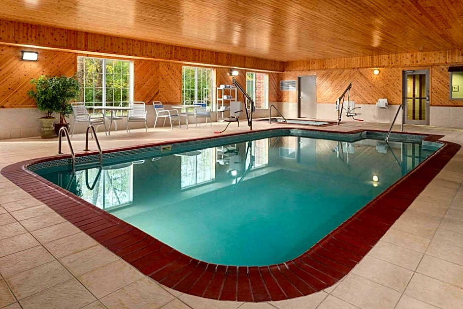 Country Inn & Suites by Radisson, Lima, OH