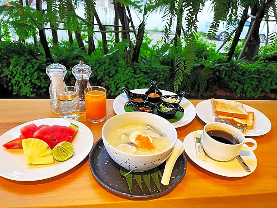 The Gold Living Life