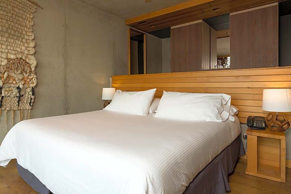 Photo 1 of 4 of Standard 1 Double Bed or 2 Beds