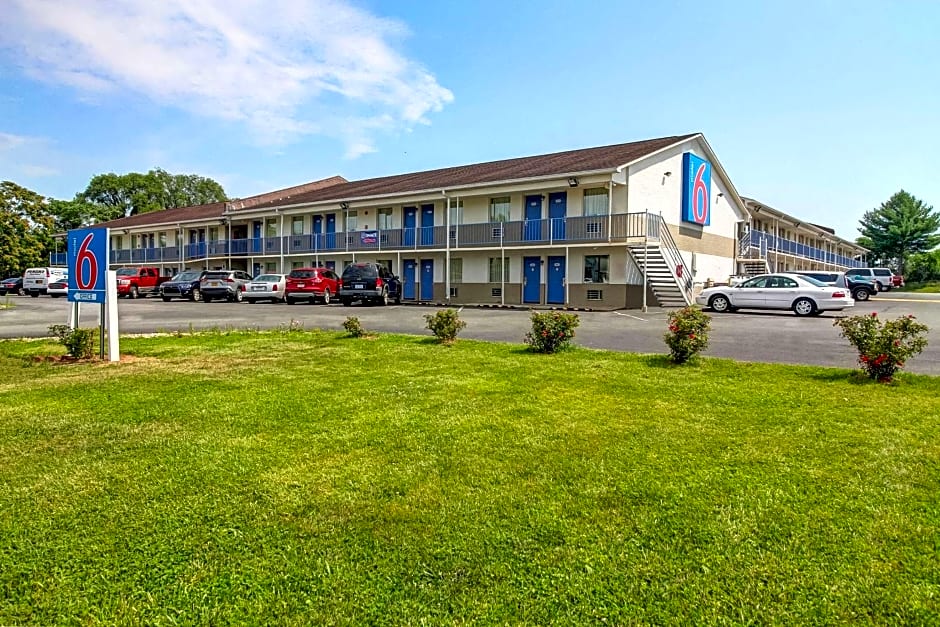 Motel 6-Charles Town, WV