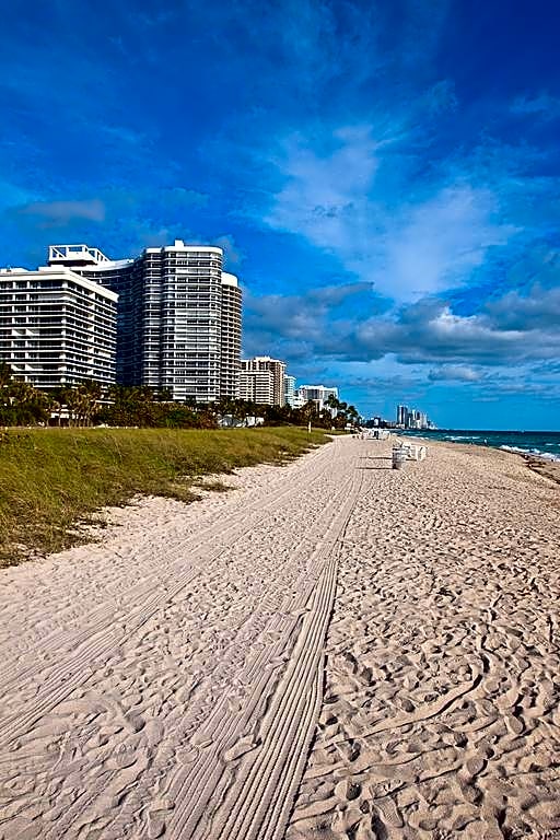 The Landon Bay Harbor-Miami Beach