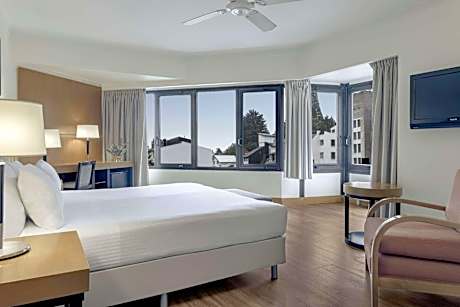 Superior Double or Twin Room with Extra Bed