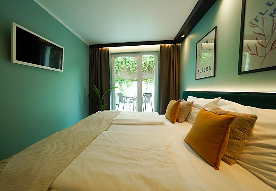 HB1 Schönbrunn Budget & Design