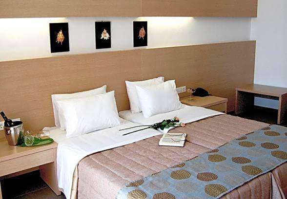 Apolis Beachscape Hotel