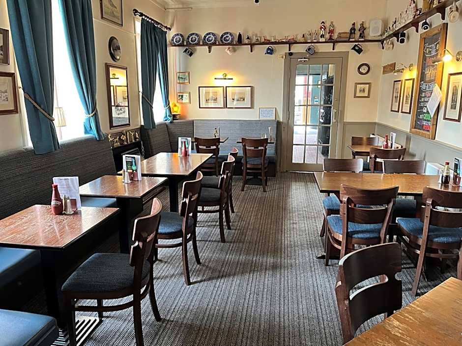 The Famous Star Hotel Moffat