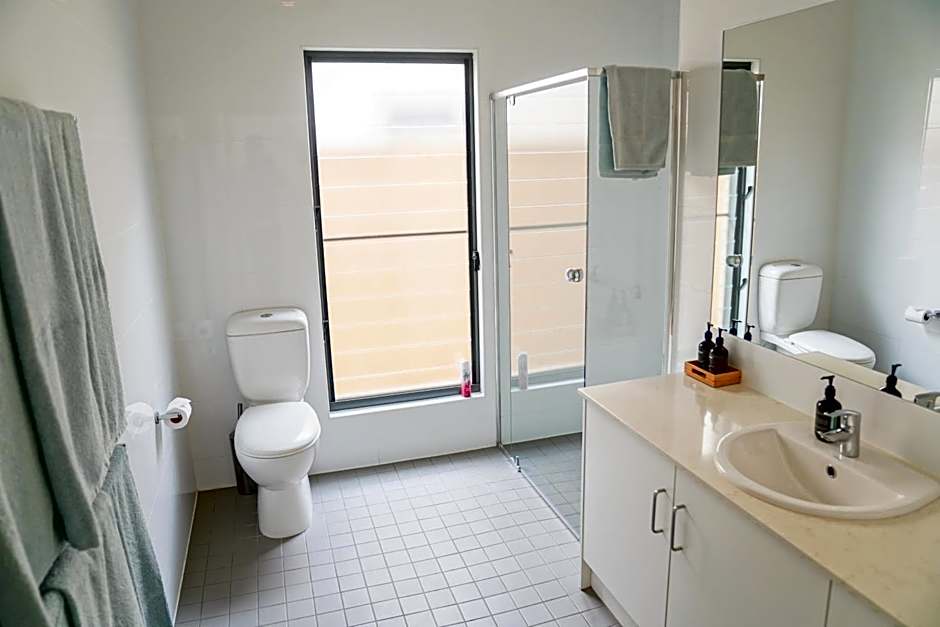 Villas on the Bay Kingscote