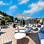 Carrick Hotel