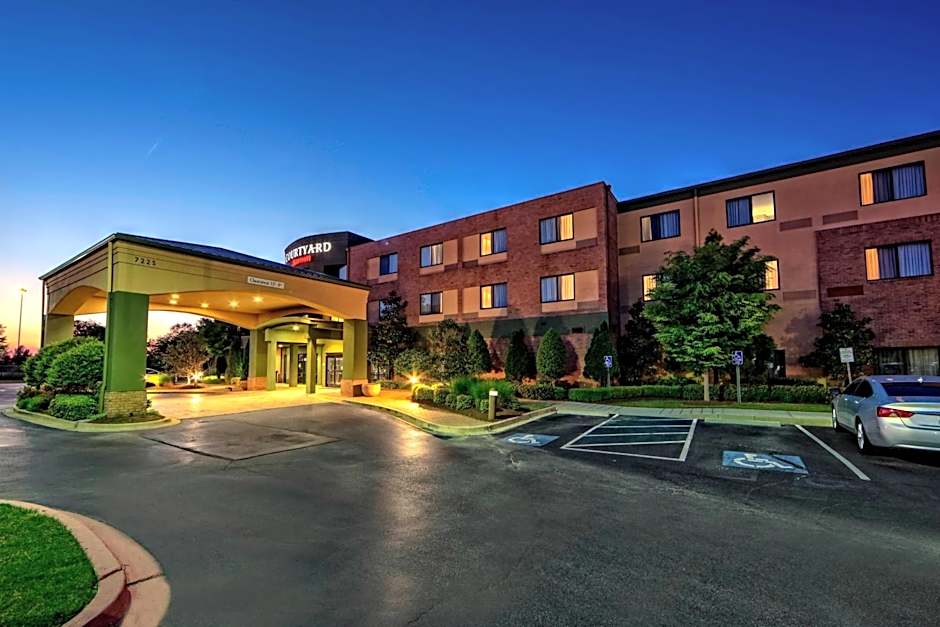 Courtyard by Marriott Memphis Southaven