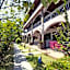 Lotus Friendly Hotel