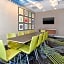 Holiday Inn Express & Suites - Grand Rapids Airport - South by IHG