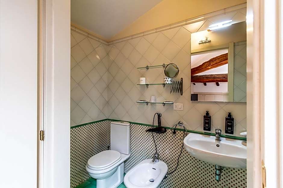 Casa Isolani Guest House Santo Stefano