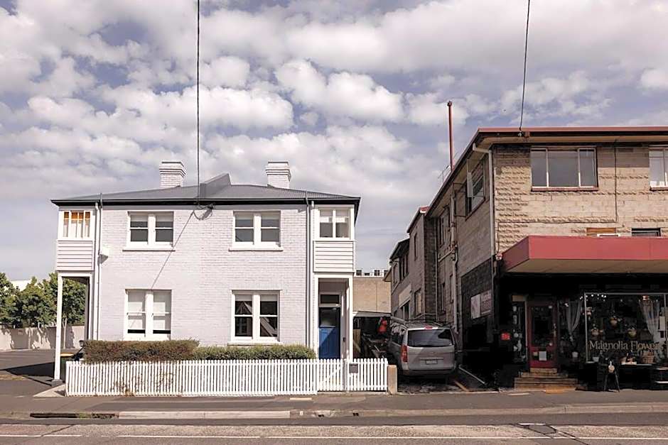 Central home in trendy South Hobart