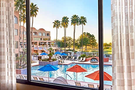 1 BEDROOM 2 ROOM SUITE, 2 DOUBLE, SOFA BED, GOLF/POOL VIEW