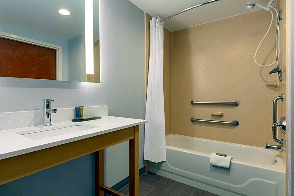 La Quinta Inn & Suites by Wyndham Selma/Smithfield I-95