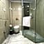 Hotel Spic N Span
