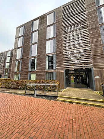 Stringfellow Hall