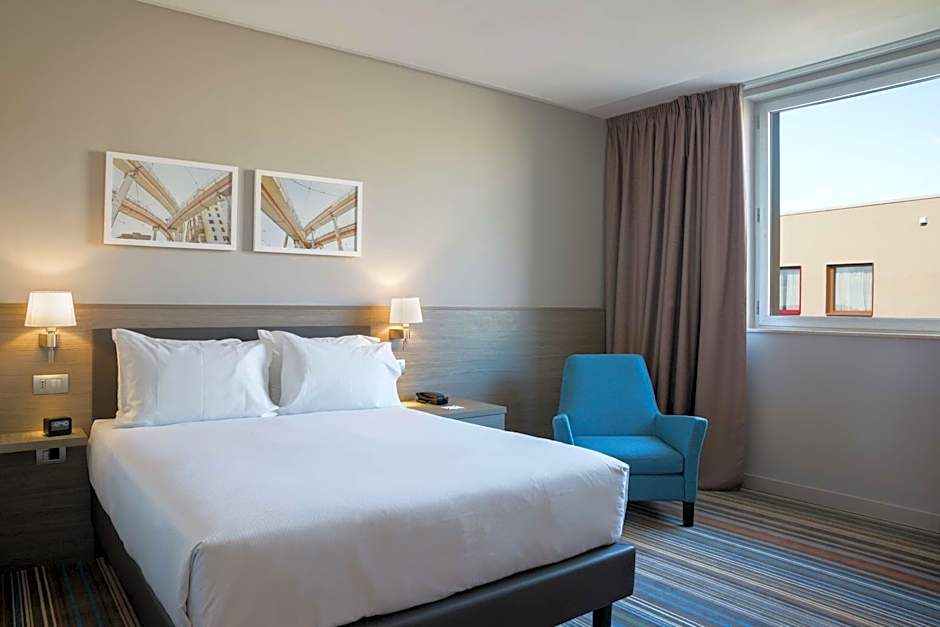 Hampton by Hilton Rome East