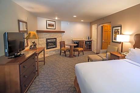 Suite with Two King Beds