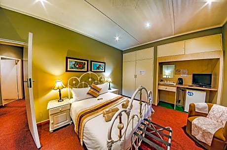 Double Room with En-Suite Shower