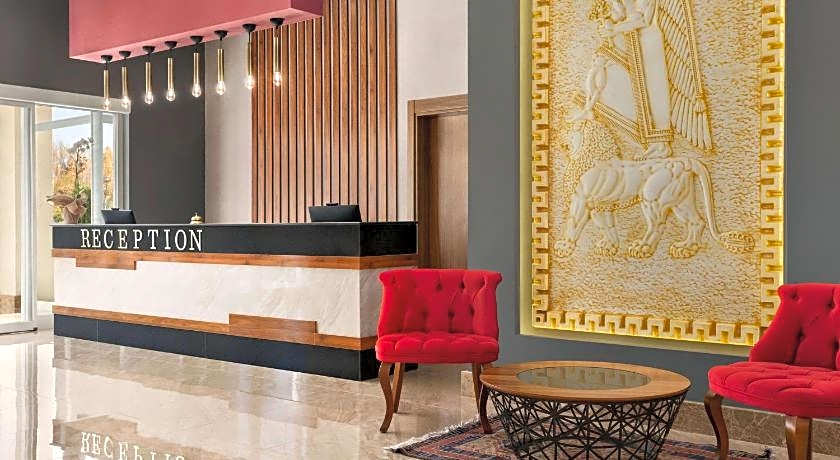 Ramada by Wyndham Van