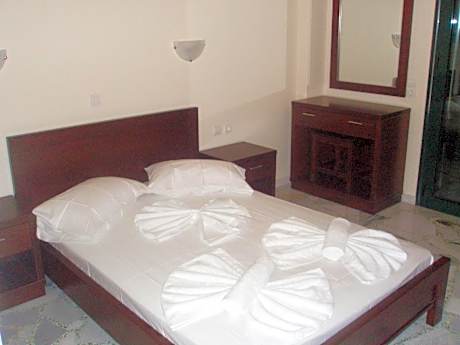 Ground Floor Studio with Sea View - Annex Building