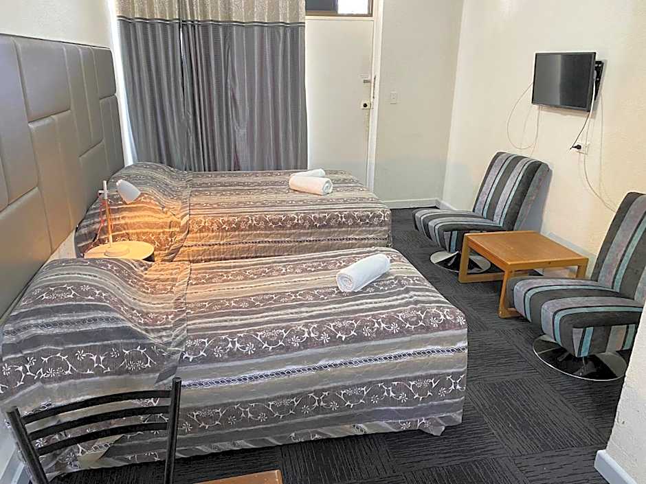 Tollgate Motel