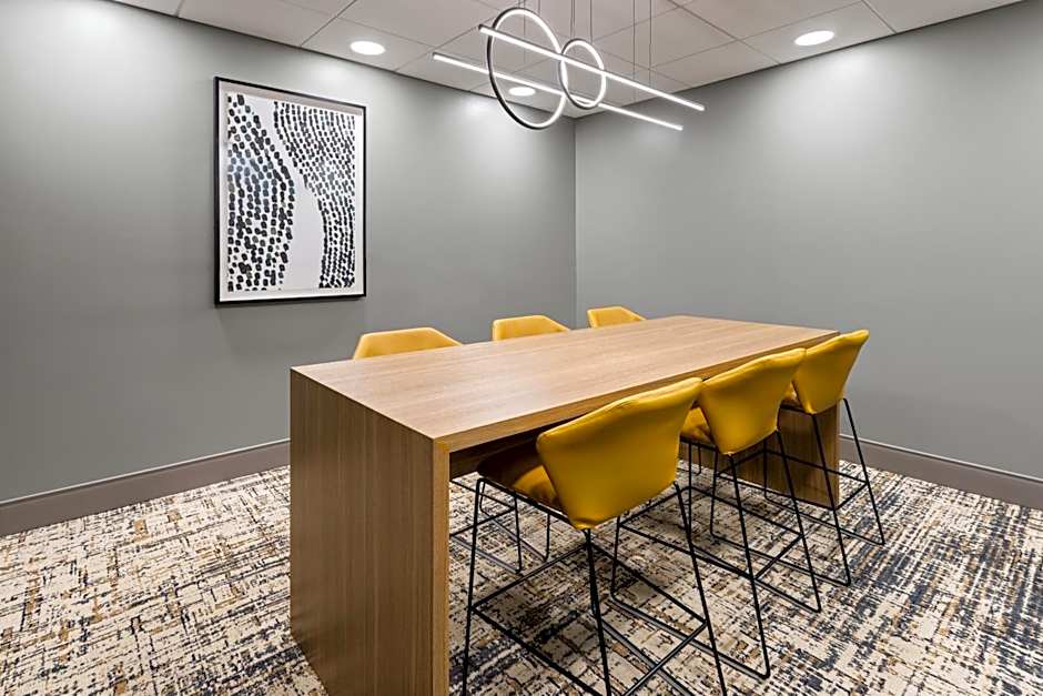 Holiday Inn & Suites Columbia Northeast By IHG