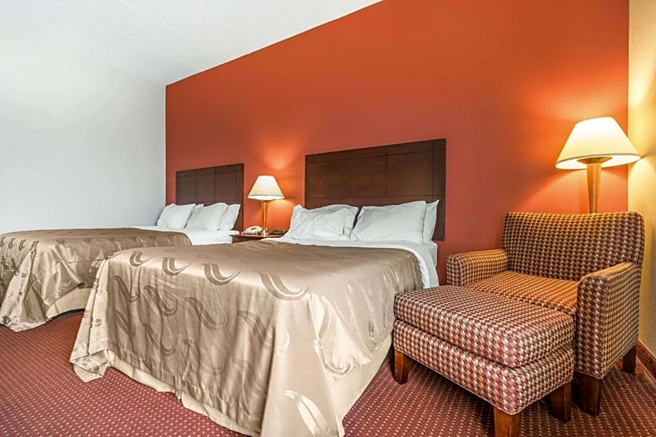 Quality Inn & Suites Lawrenceburg