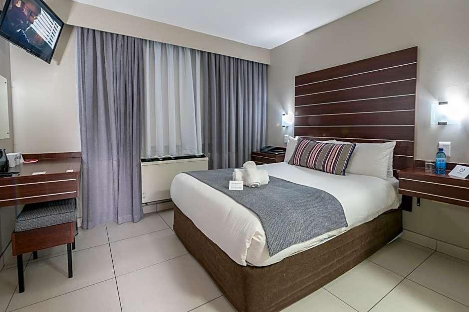 Hotel Savoy and Conference Centre