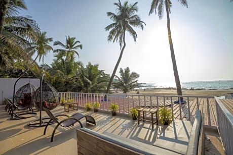 Antares Beach Resort