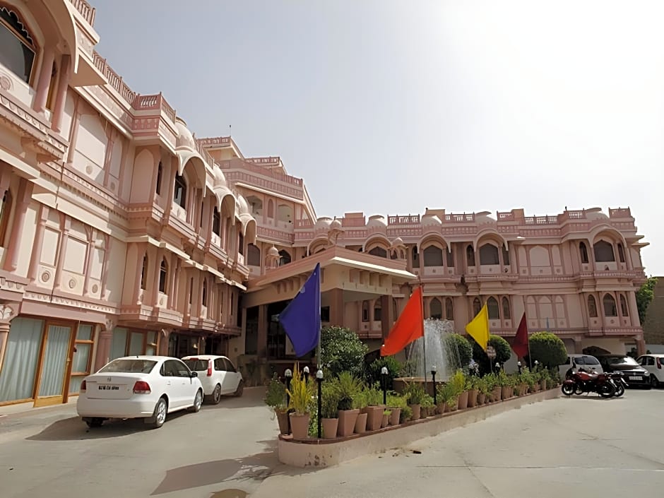 Hotel Raj Vilas Place