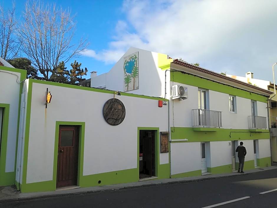 Pés Verdes-Alojamento e Chá