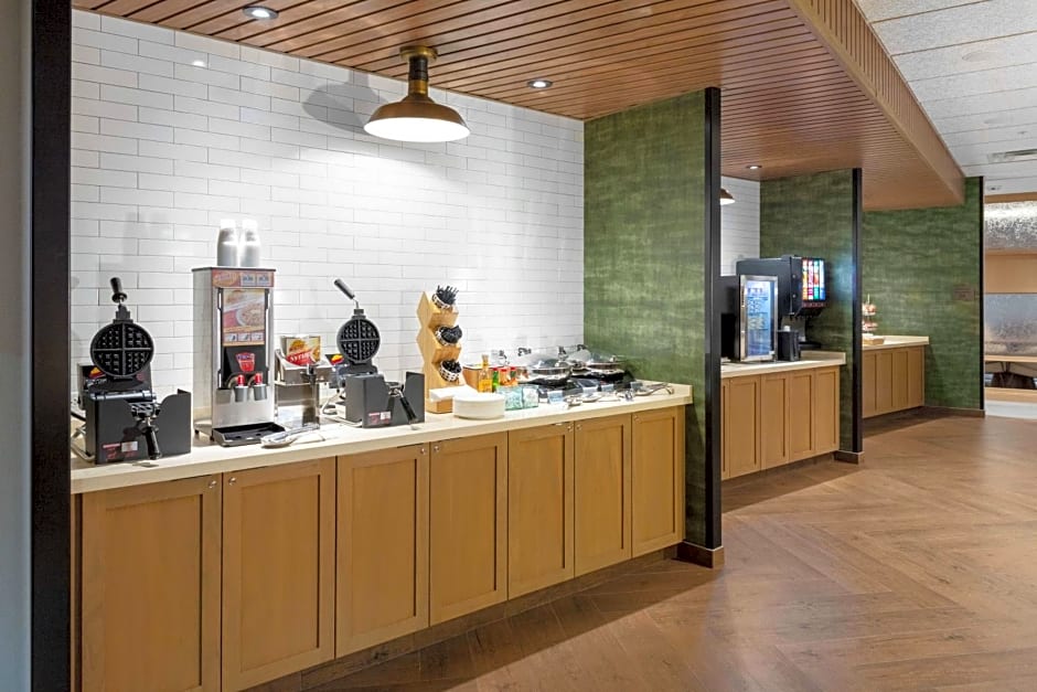 Fairfield by Marriott Inn & Suites Medford