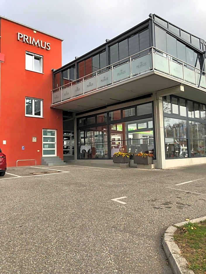 Primus Hotel & Apartments