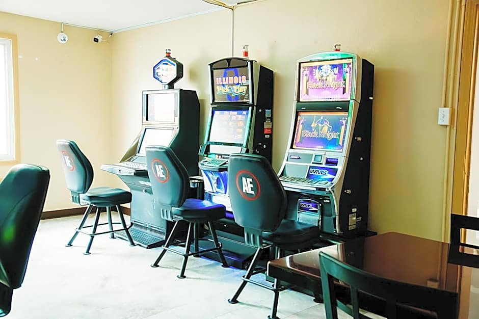 Country Garden & Suites-Benton