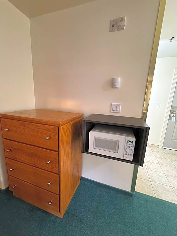 Western Budget Motel #1 & 2 Whitecourt