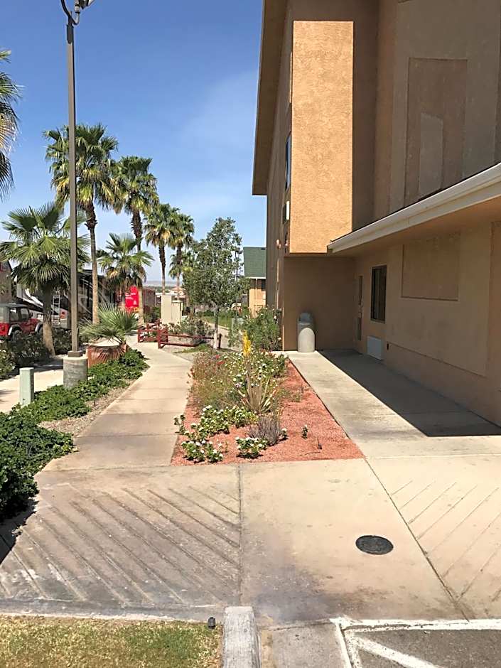 Travelodge by Wyndham Yuma