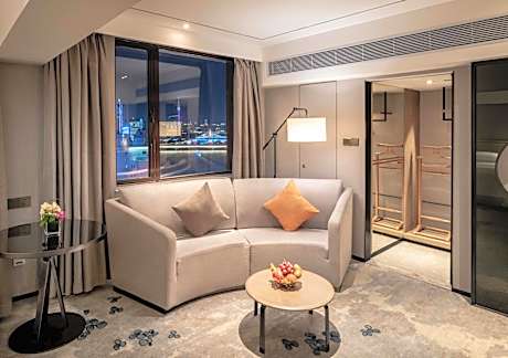 Elegant River View Room（Twin Bed））