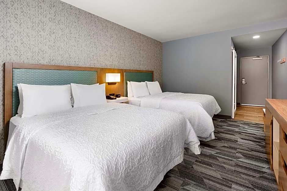 Hampton Inn By Hilton & Suites Bellingham Airport, WA